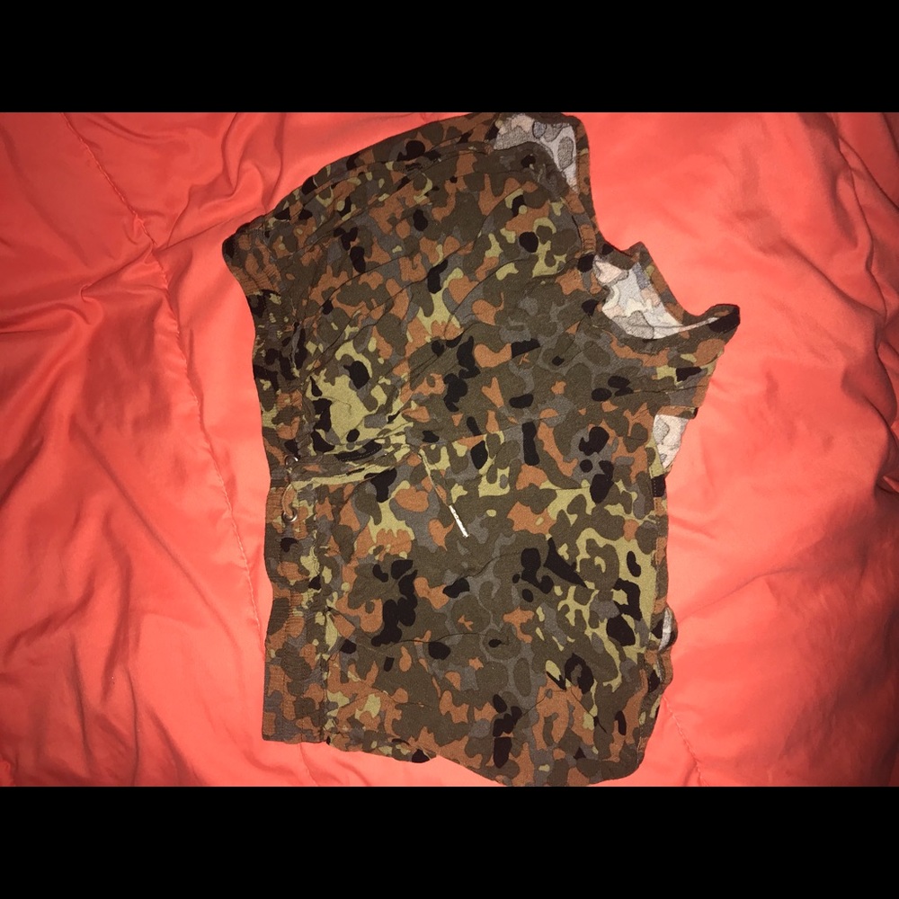 Camo lounge shorts